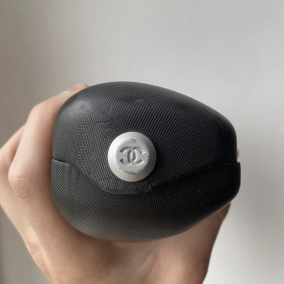 Chanel - Picture 10 of 10